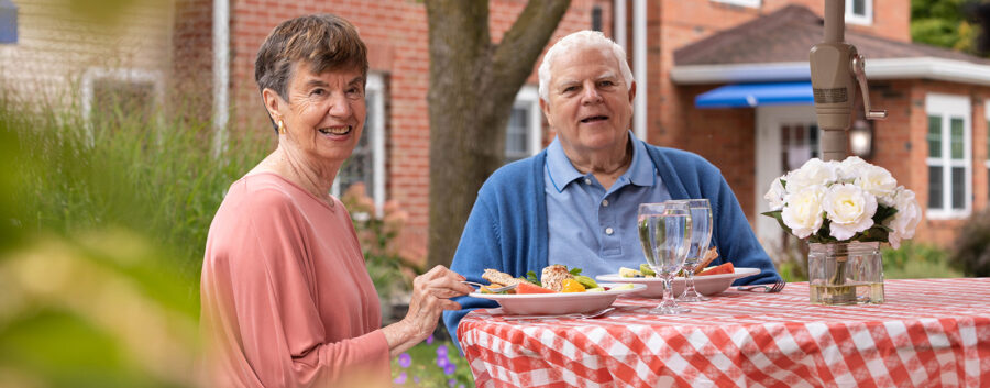 Couple at an outdoor lunch
